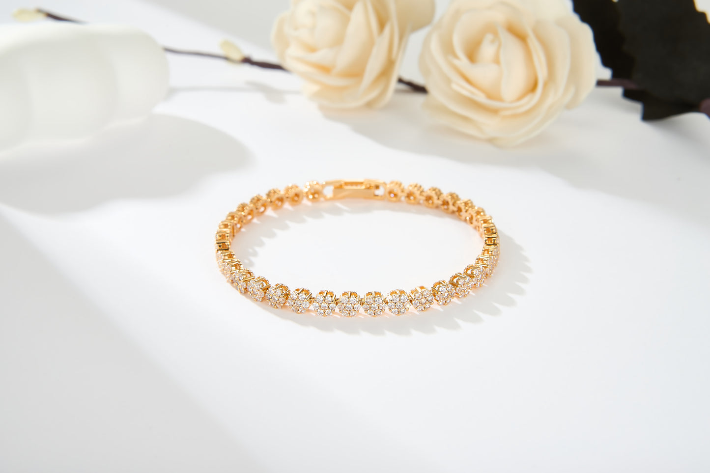 Bratara Grace cu cristale cubic zirconia placata cu aur 14k