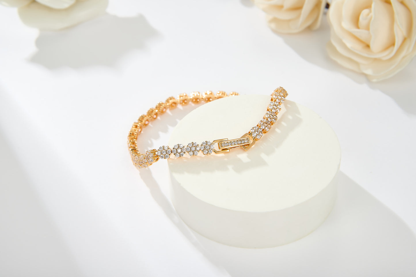Bratara Grace cu cristale cubic zirconia placata cu aur 14k