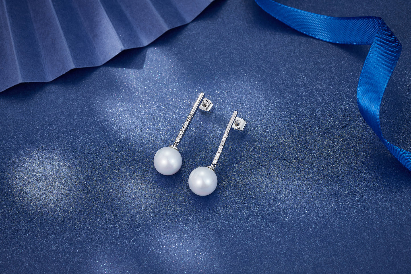 Cercei Pearl Elegance cu cristale zirconiu
