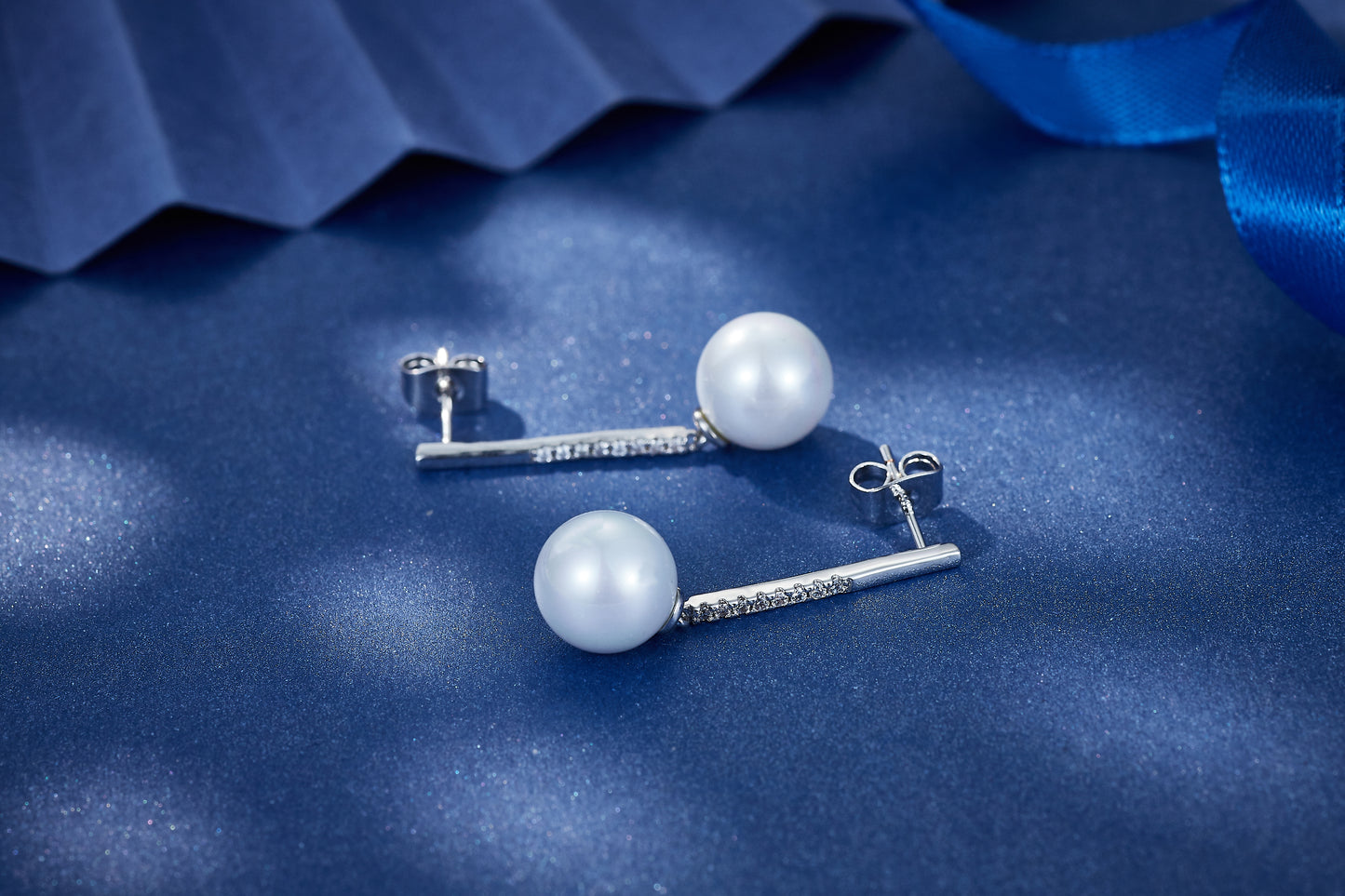 Cercei Pearl Elegance cu cristale zirconiu