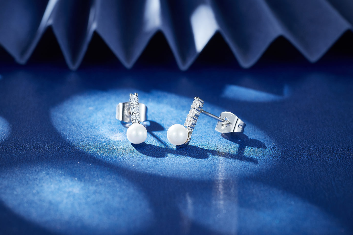 Cercei Mini Drops cu cristale zirconiu