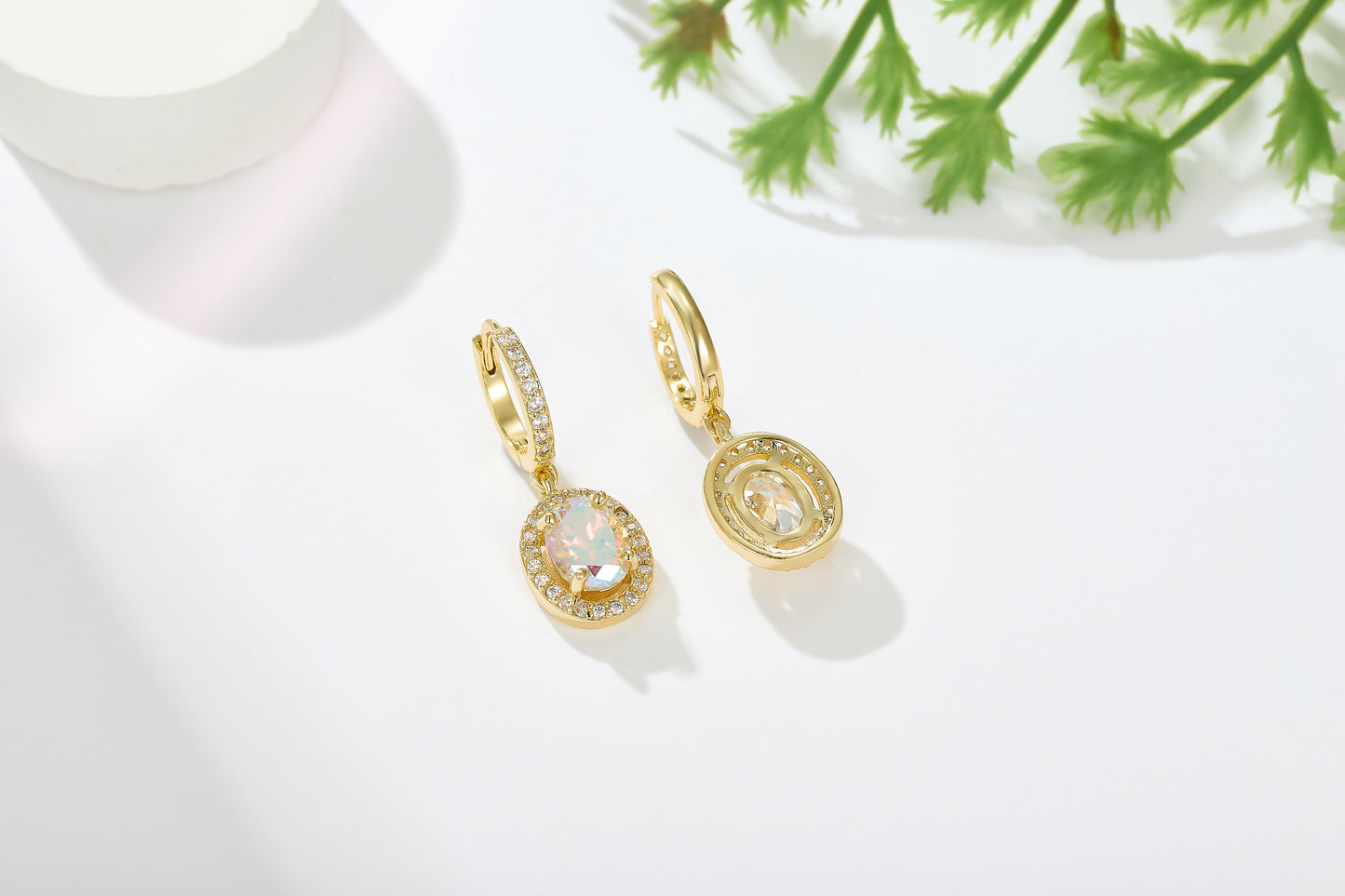 Cercei Golden Spark cu cristale zirconiu placat cu aur 14k