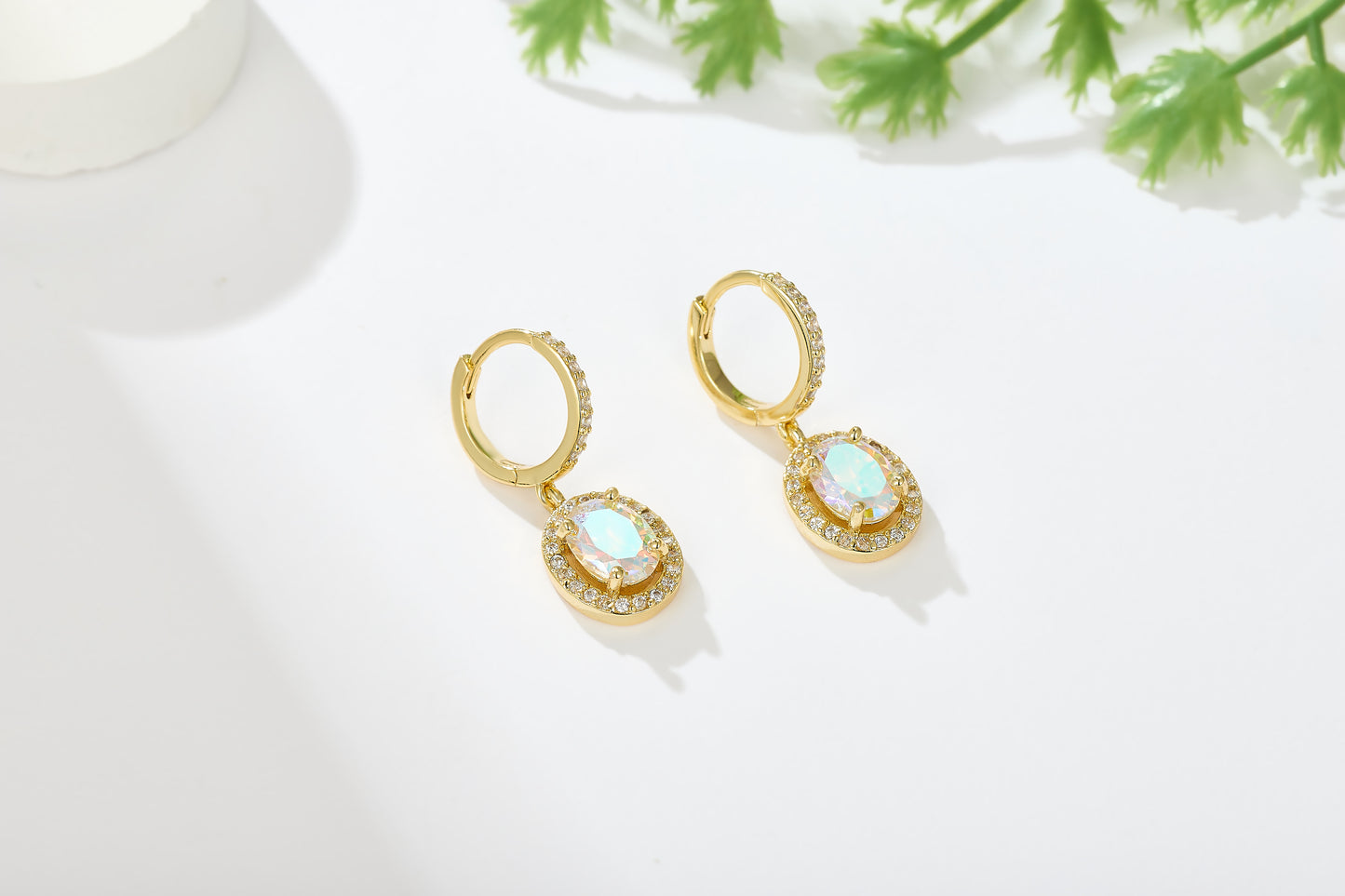Cercei Golden Spark cu cristale zirconiu placat cu aur 14k