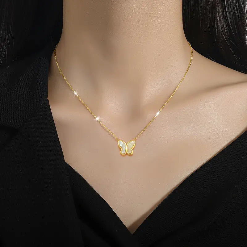 Lantic Butterfly Pearl placat cu aur de 18k