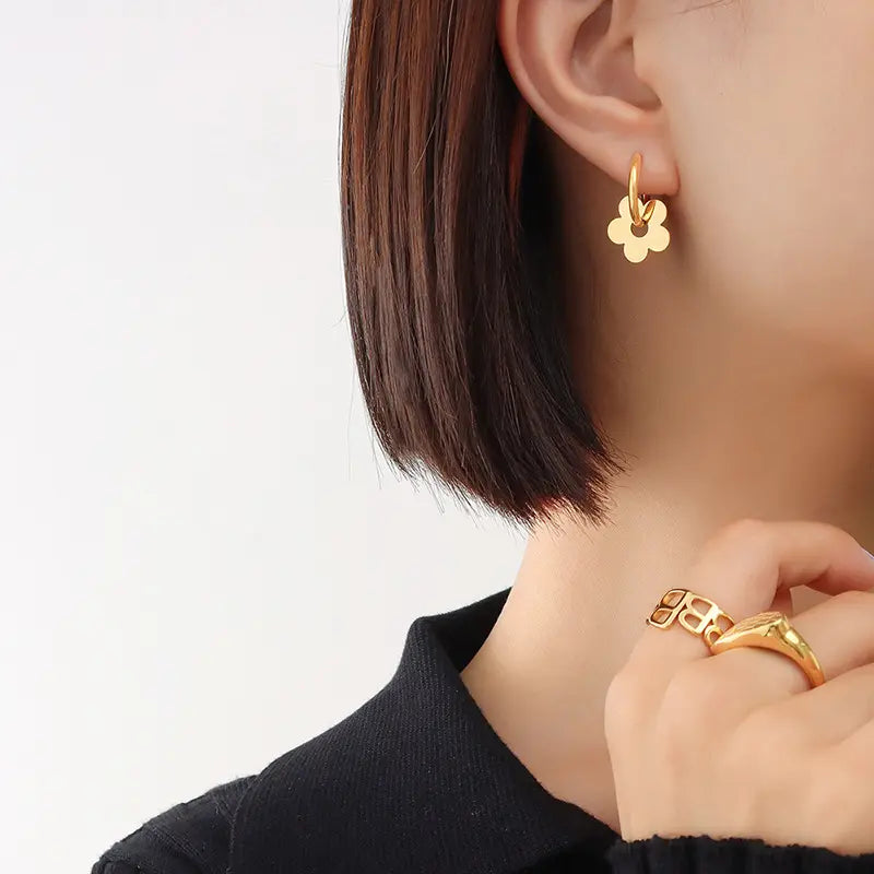 Cercei Flower placati cu aur de 18k