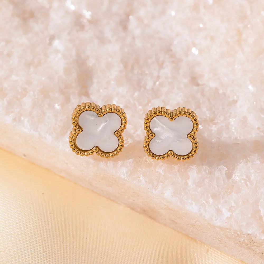 Cercei Clover Pearl placati cu aur de 18k
